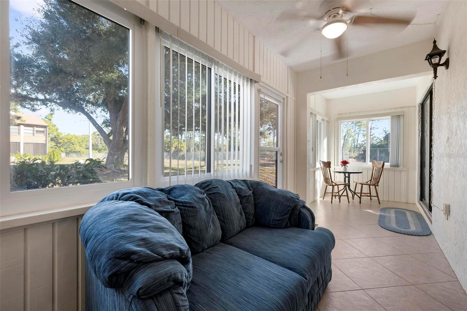 Image 27 of 31 For 25 Quails Run Boulevard 6