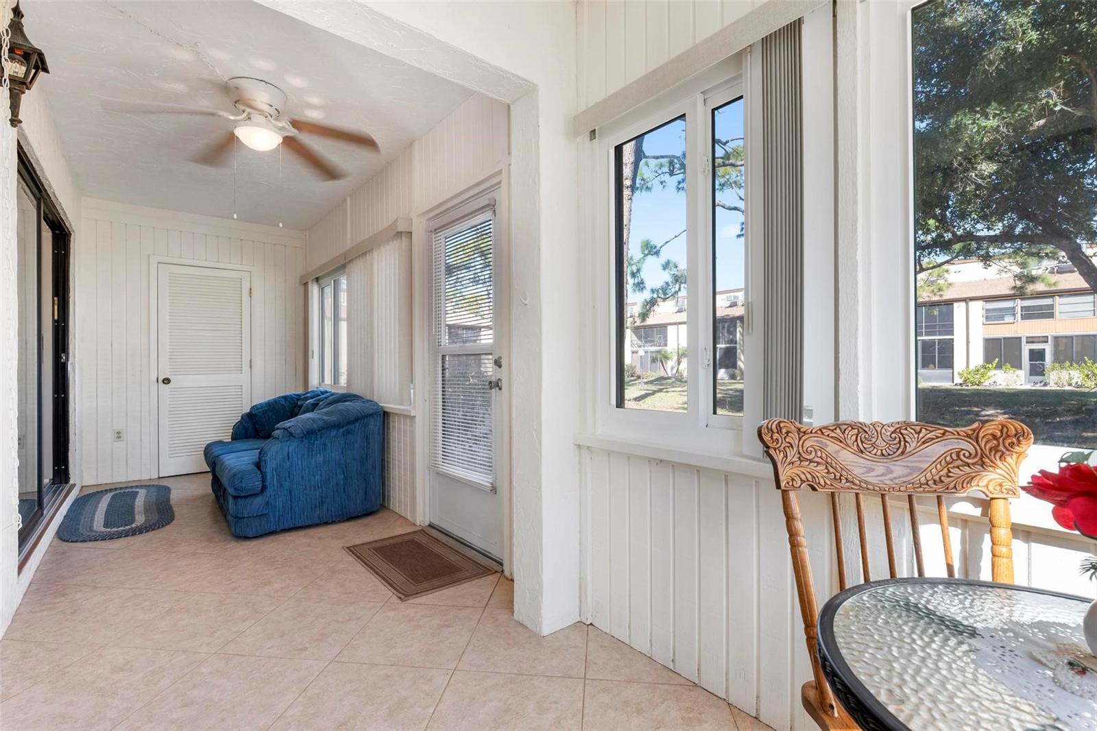 Image 28 of 31 For 25 Quails Run Boulevard 6