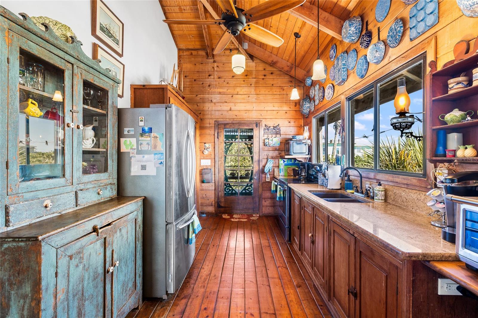 Image 18 of 57 For 8814 Grand Avenue