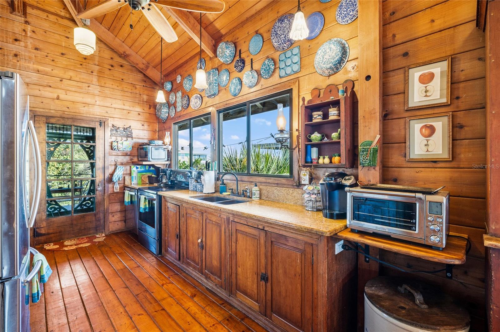 Image 19 of 57 For 8814 Grand Avenue