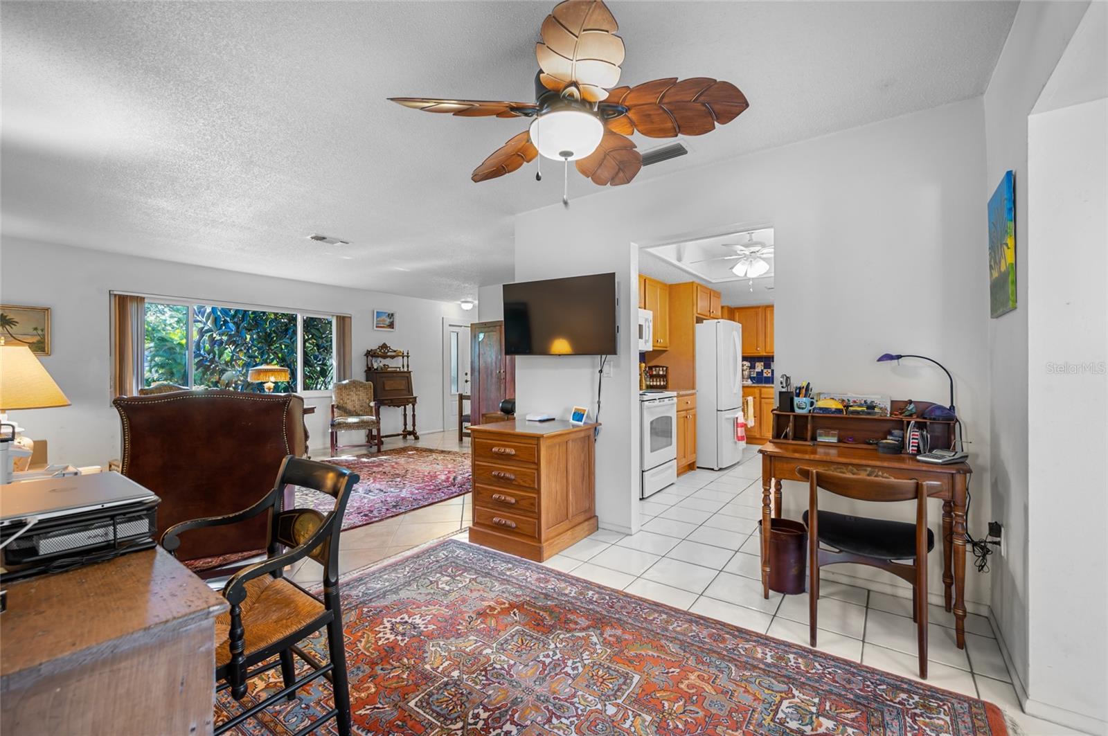 Image 13 of 52 For 1698 Thomas Street