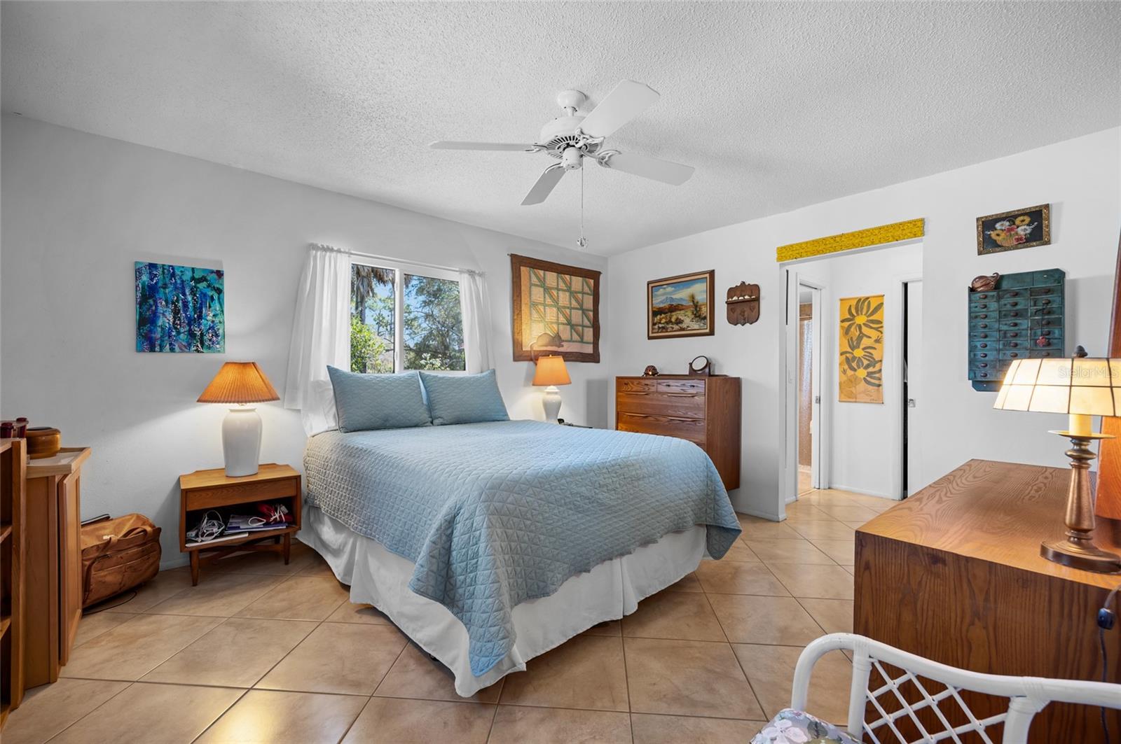 Image 14 of 52 For 1698 Thomas Street