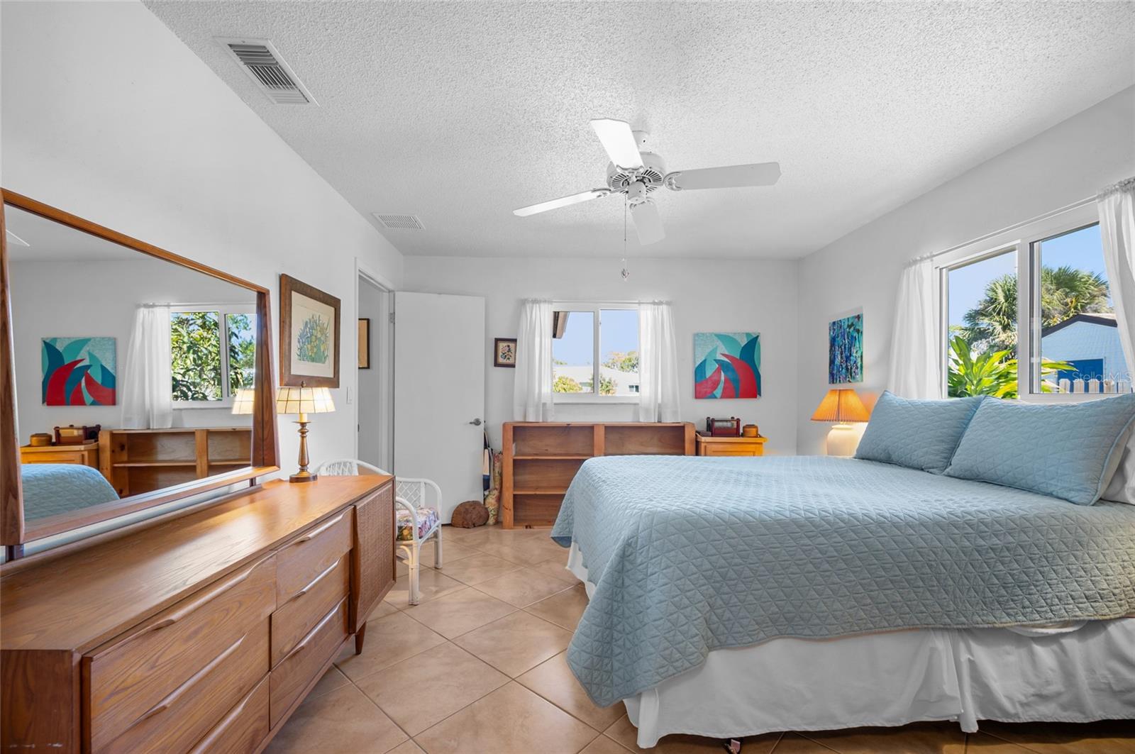 Image 15 of 52 For 1698 Thomas Street