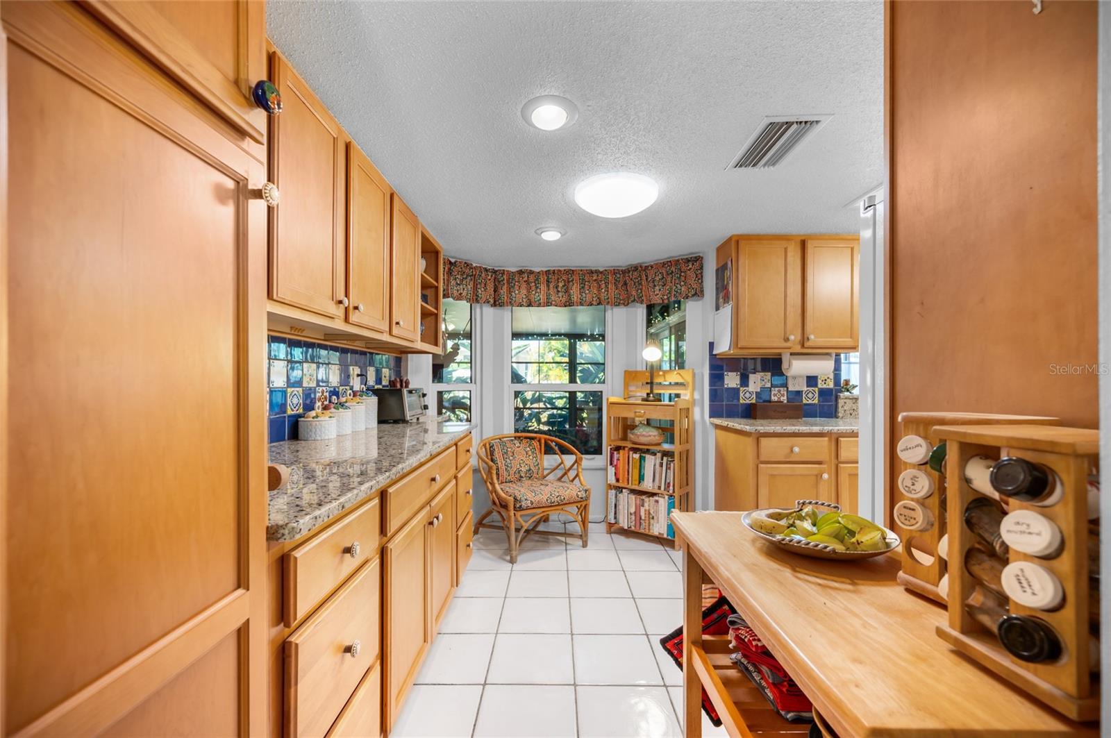 Image 20 of 52 For 1698 Thomas Street