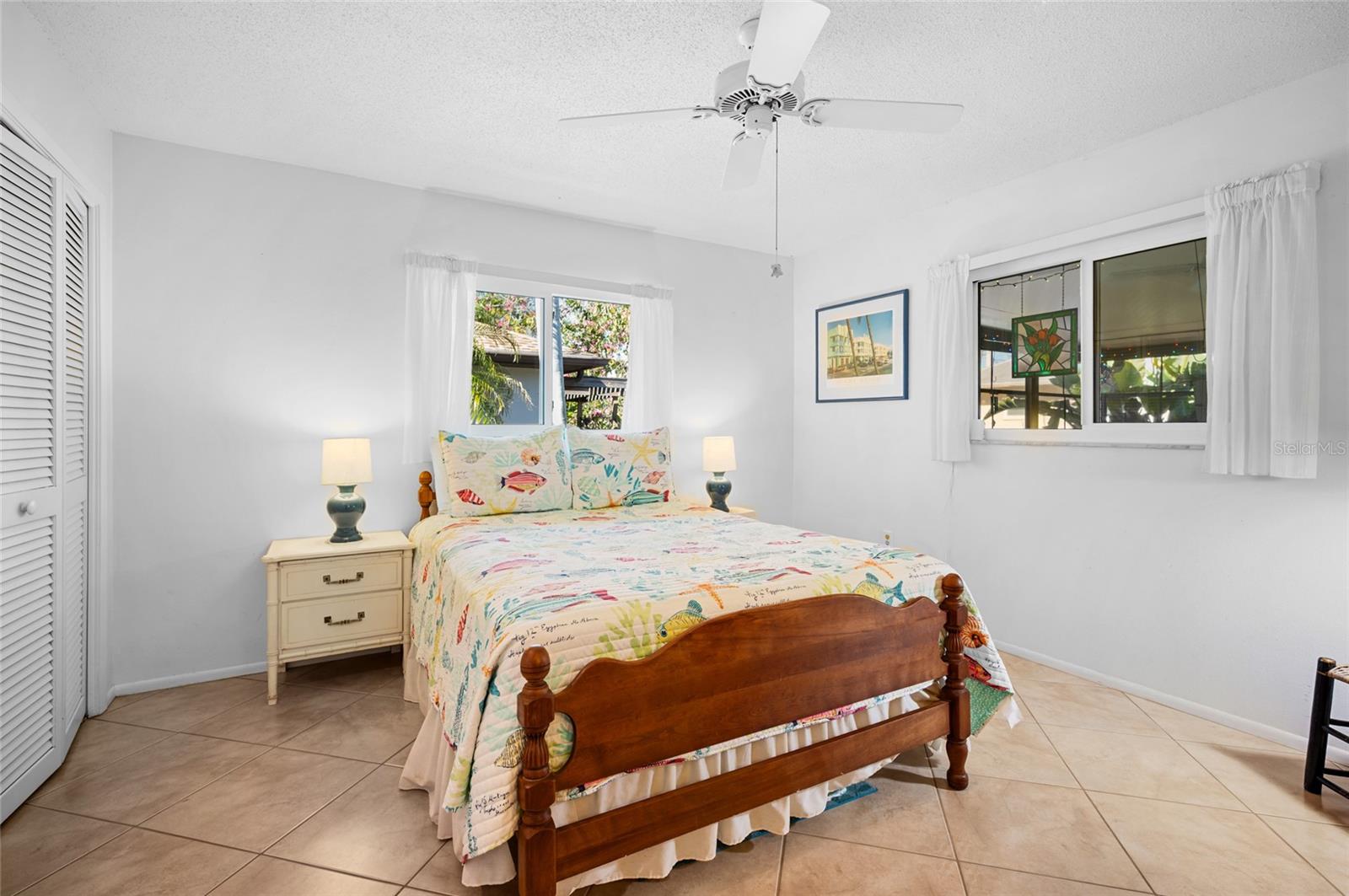 Image 24 of 52 For 1698 Thomas Street