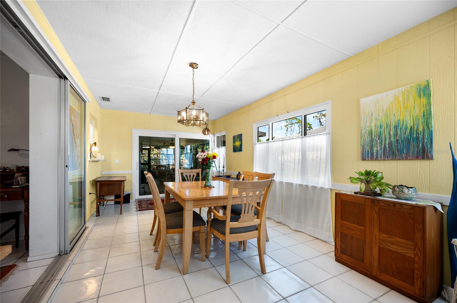 Image 27 of 52 For 1698 Thomas Street