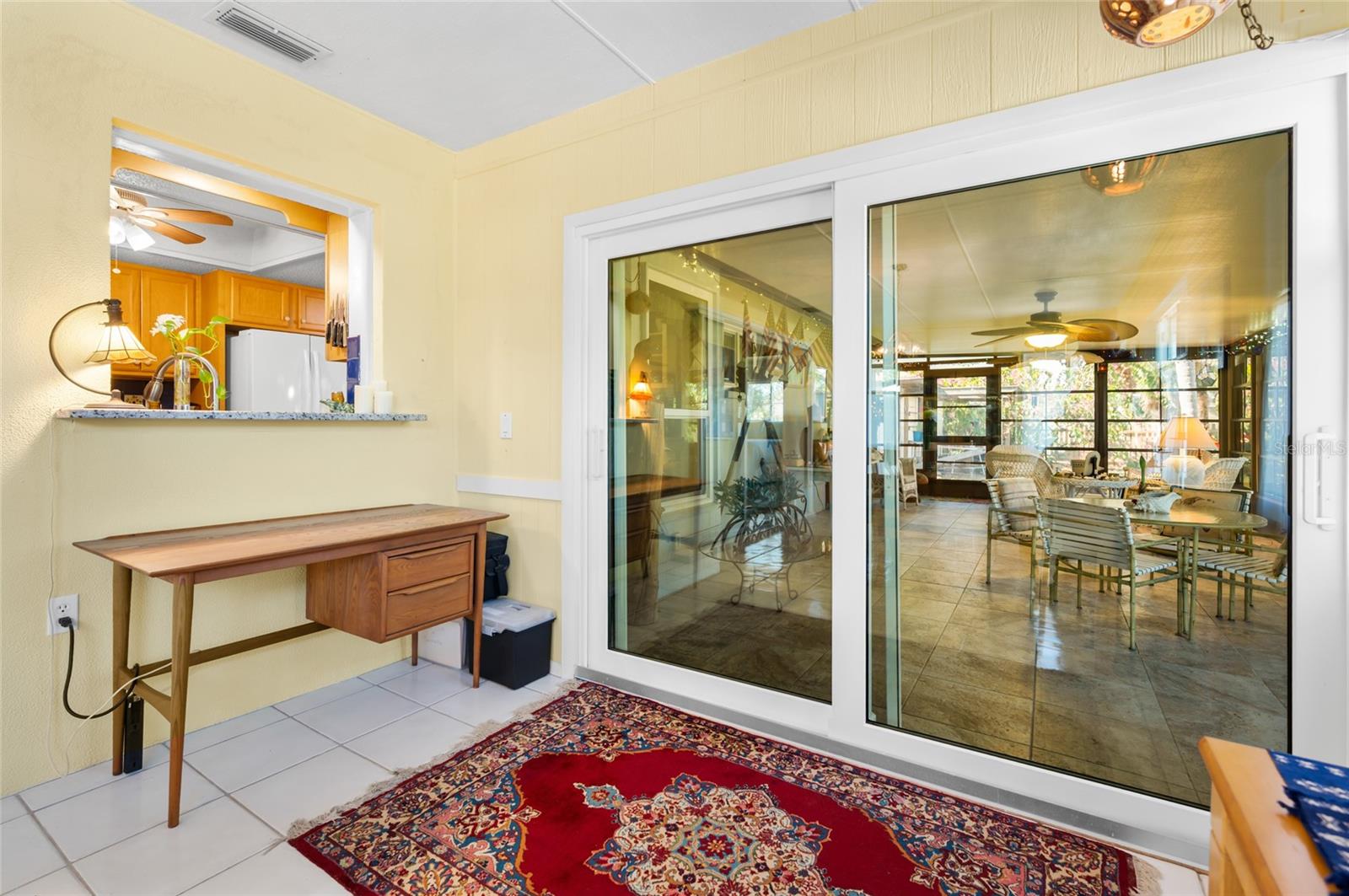 Image 29 of 52 For 1698 Thomas Street