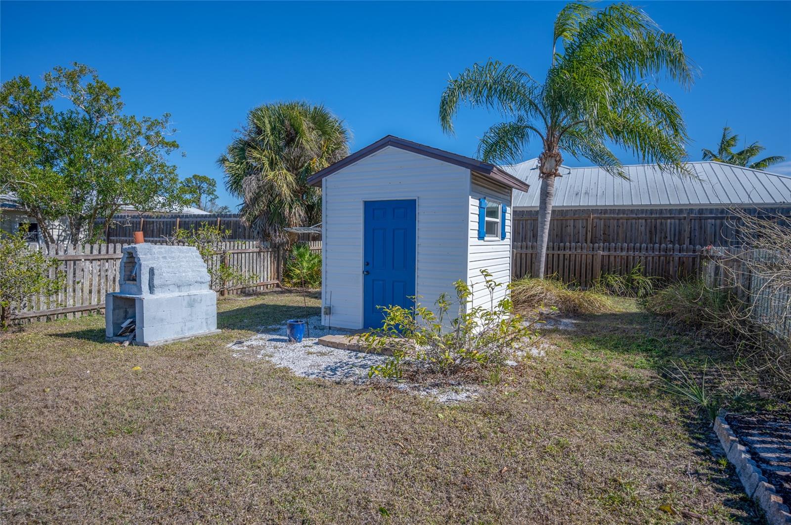 Image 32 of 52 For 1698 Thomas Street