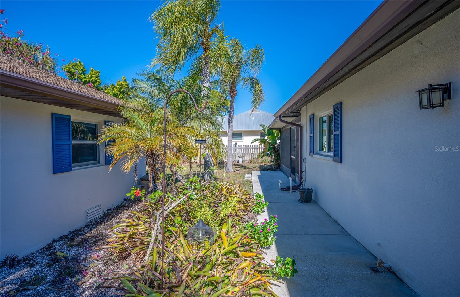 Image 36 of 52 For 1698 Thomas Street