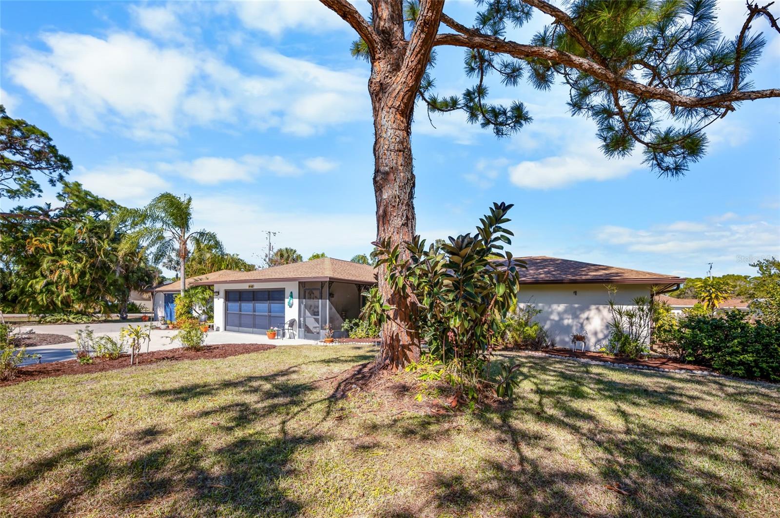 Image 43 of 52 For 1698 Thomas Street