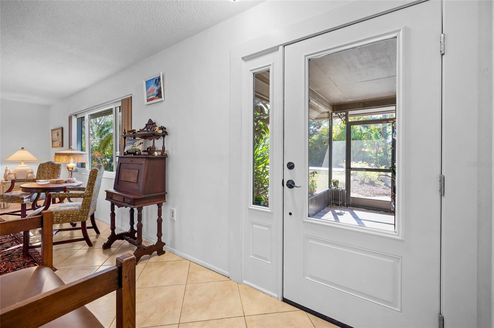 Image 6 of 52 For 1698 Thomas Street