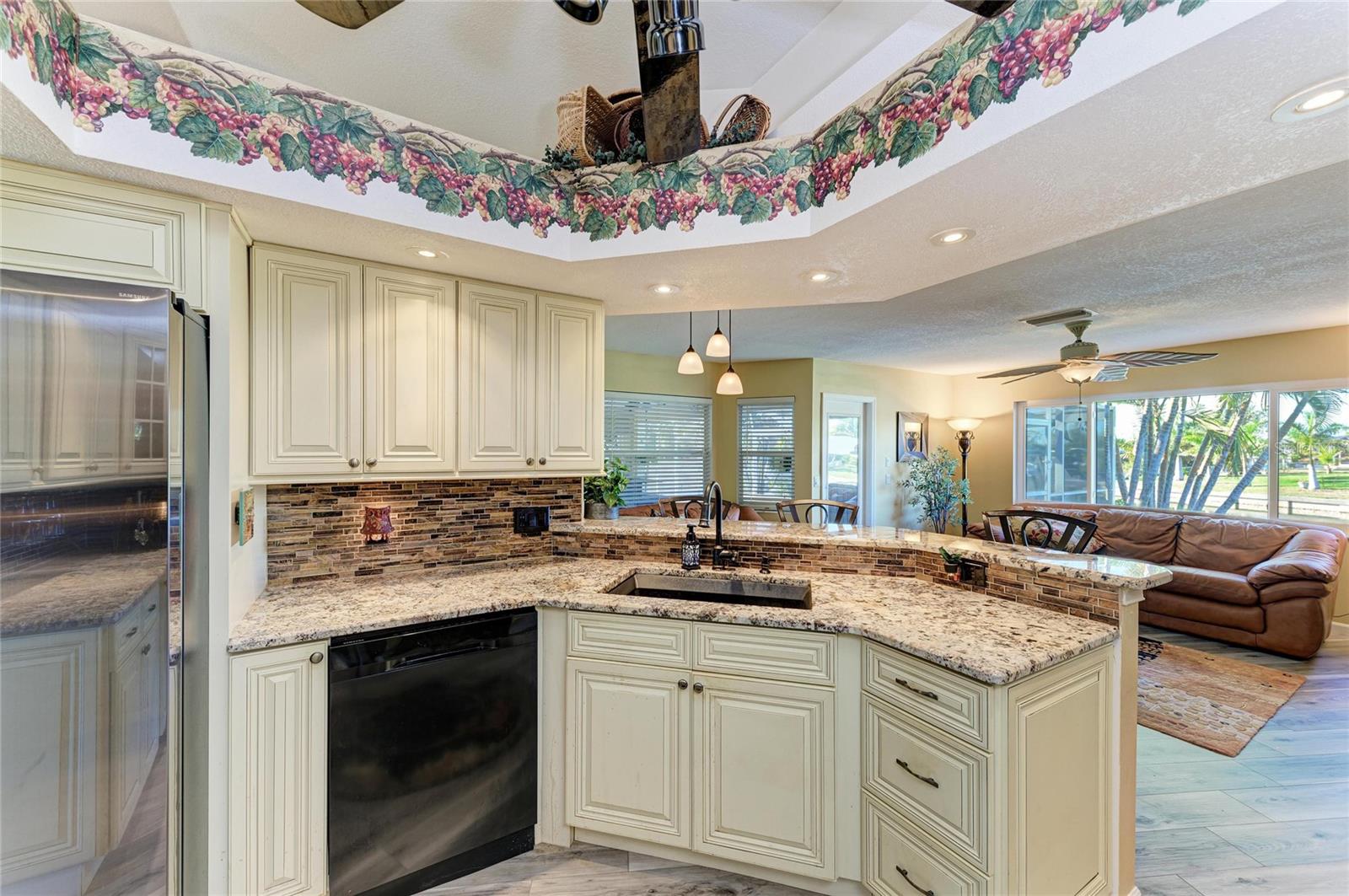 Image 23 of 61 For 14968 Lyneburg Avenue