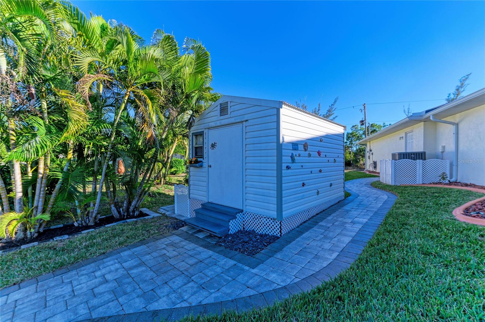 Image 52 of 61 For 14968 Lyneburg Avenue