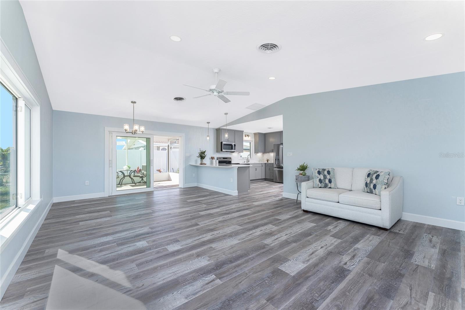 Image 12 of 61 For 1082 Haste Lane