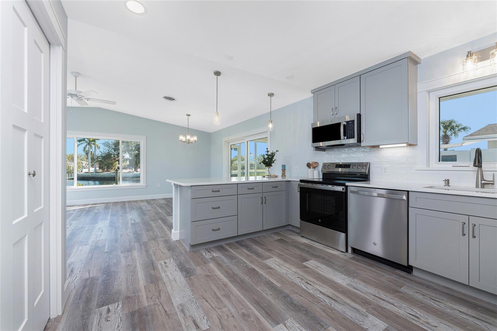 Image 21 of 61 For 1082 Haste Lane