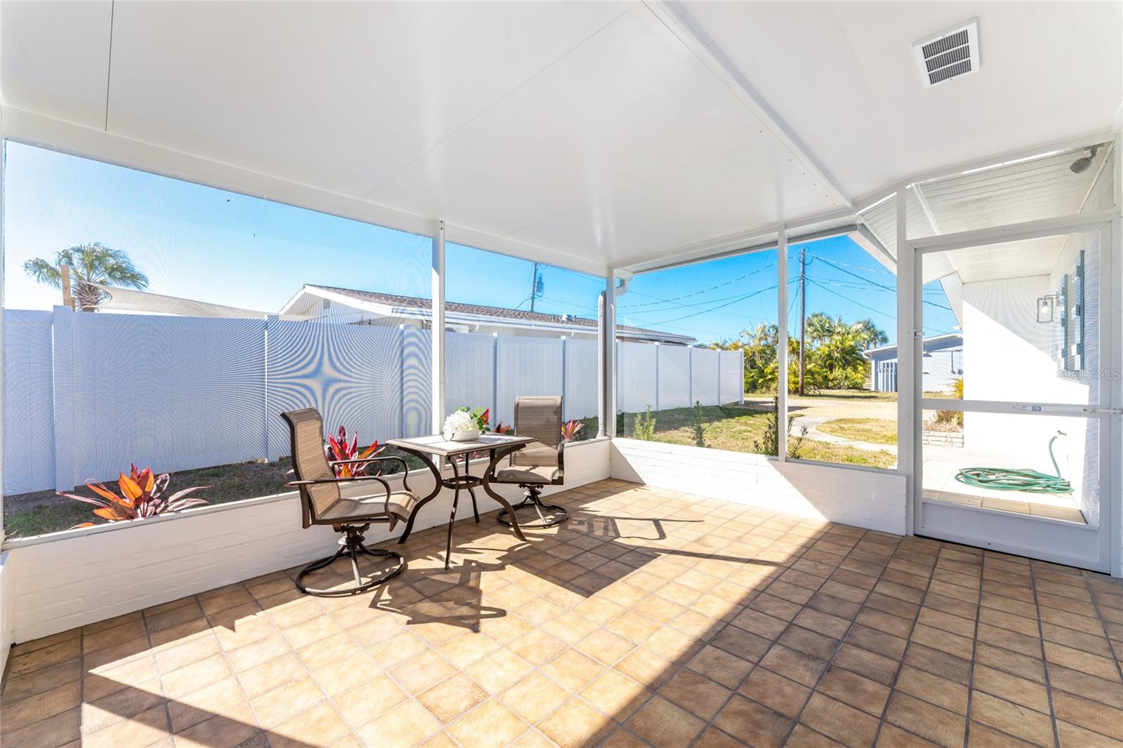 Image 39 of 61 For 1082 Haste Lane