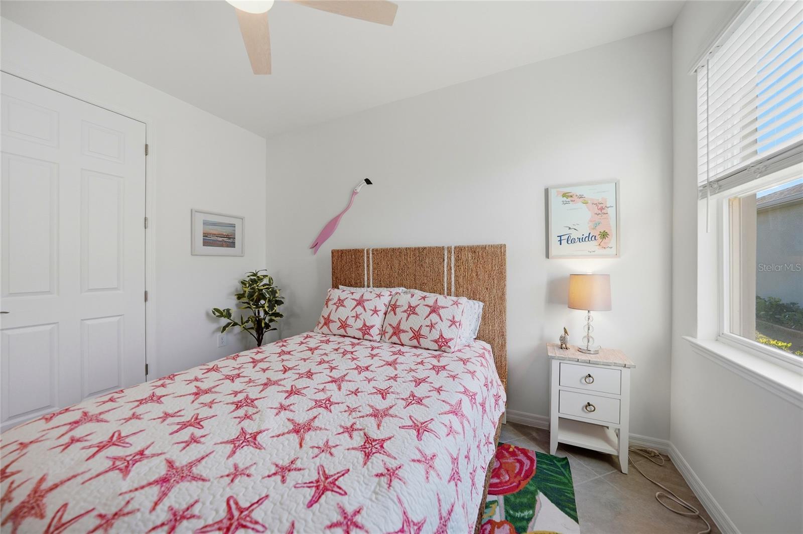 Image 29 of 62 For 9401 President Circle