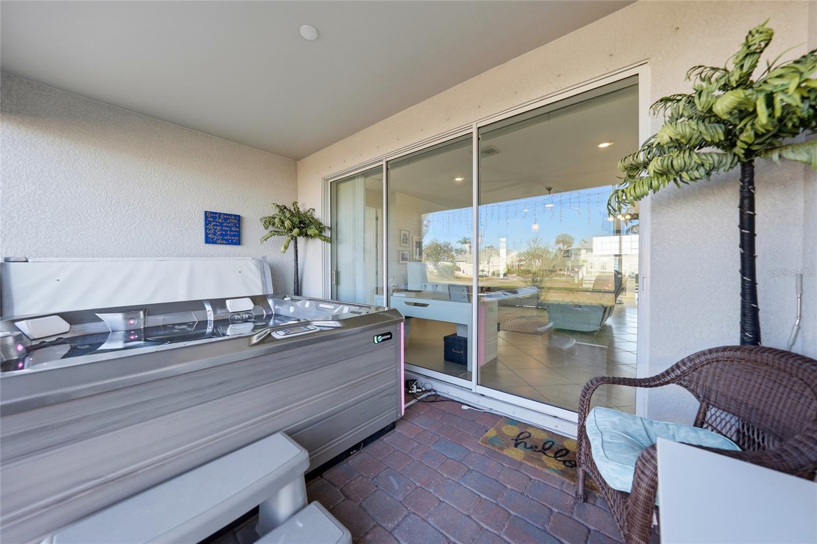 Image 36 of 62 For 9401 President Circle