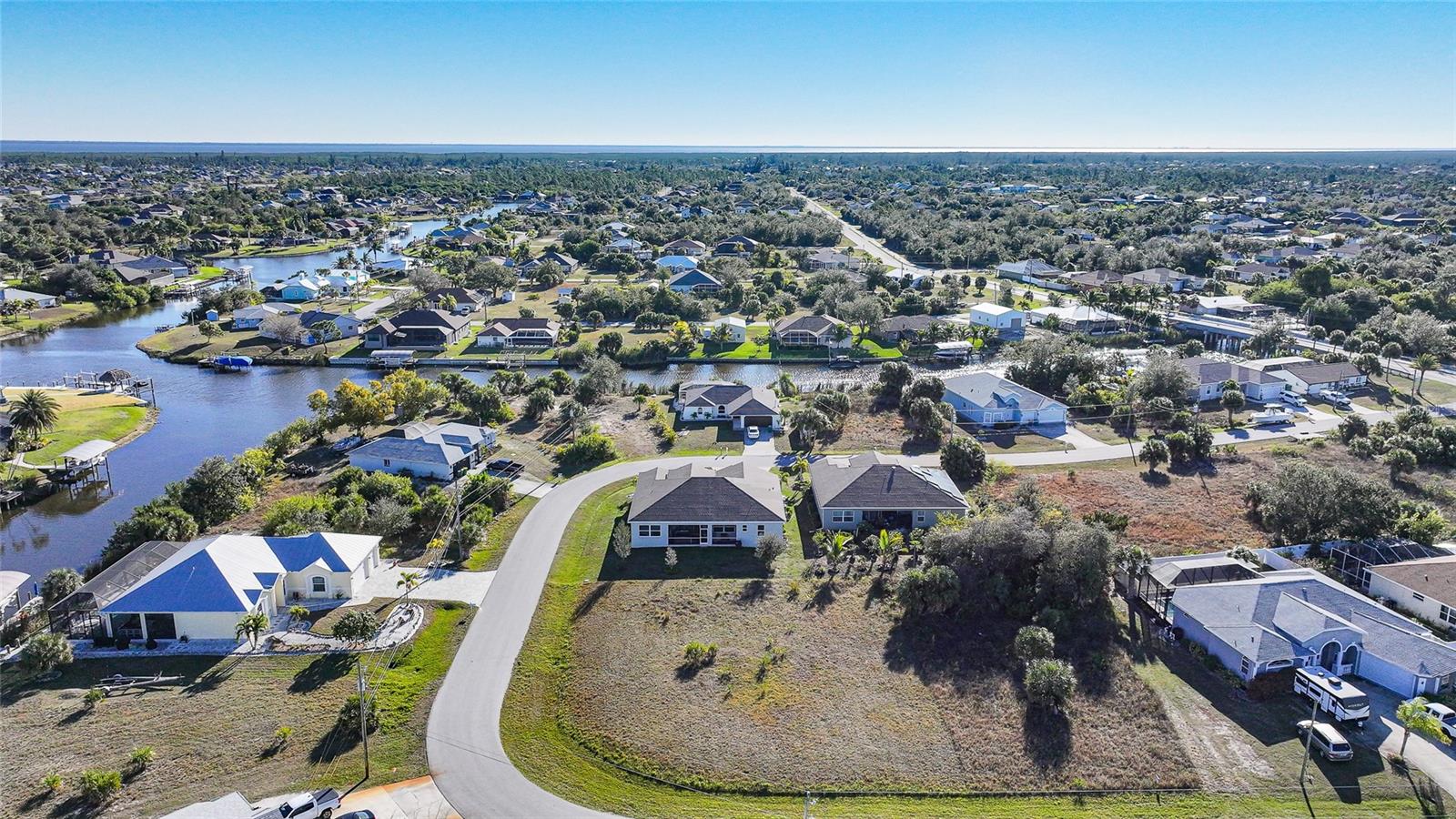 Image 41 of 62 For 9401 President Circle