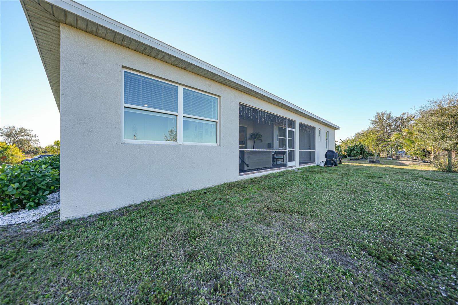 Image 45 of 62 For 9401 President Circle