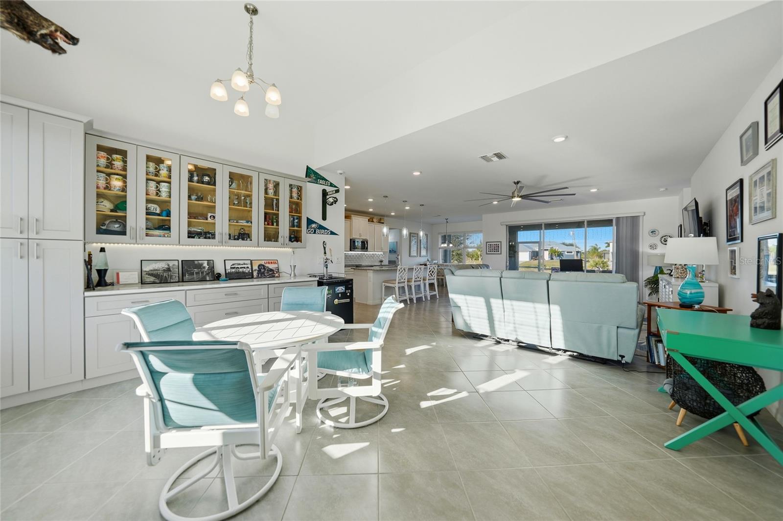 Image 9 of 62 For 9401 President Circle