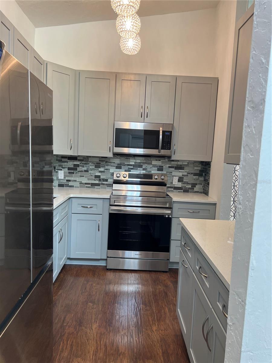 Image 11 of 20 For 686 White Pine Tree Road 64