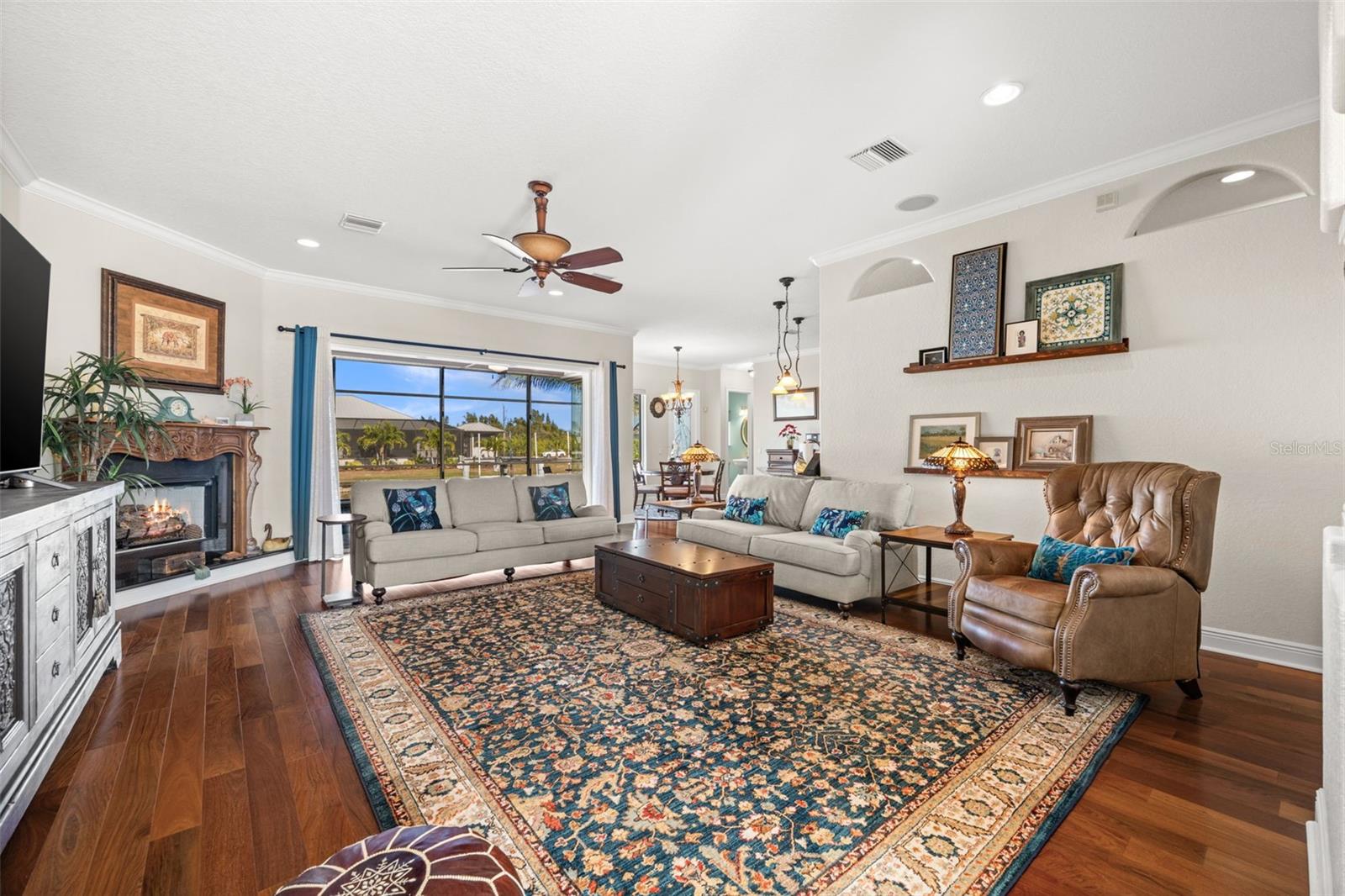 Image 10 of 44 For 15052 Aquarius Circle