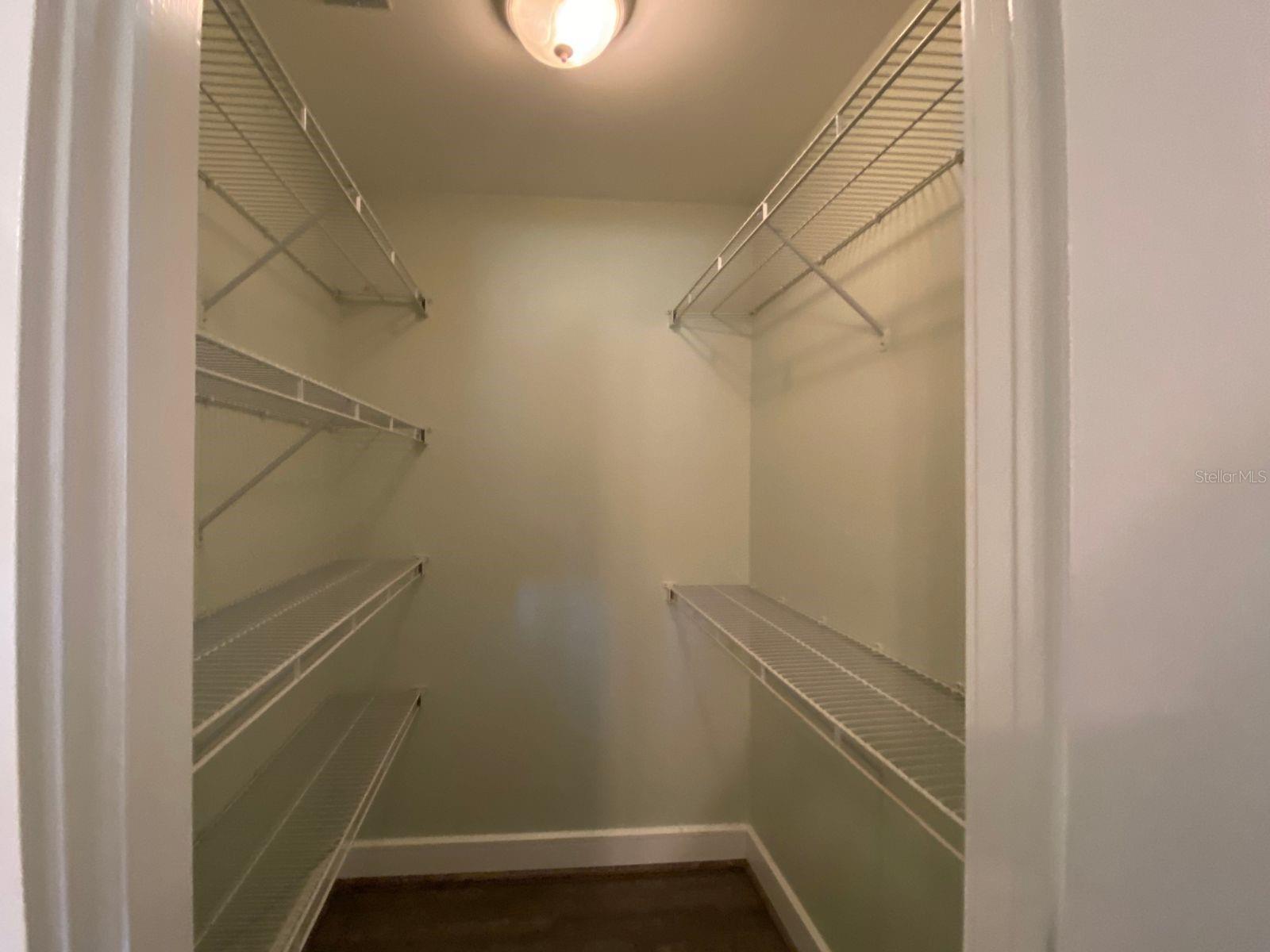 Image 16 of 22 For 10123 Bay Avenue