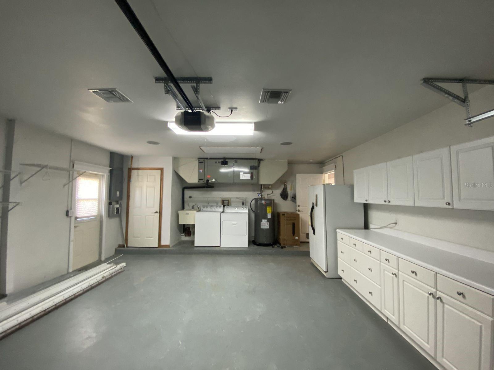 Image 21 of 22 For 10123 Bay Avenue