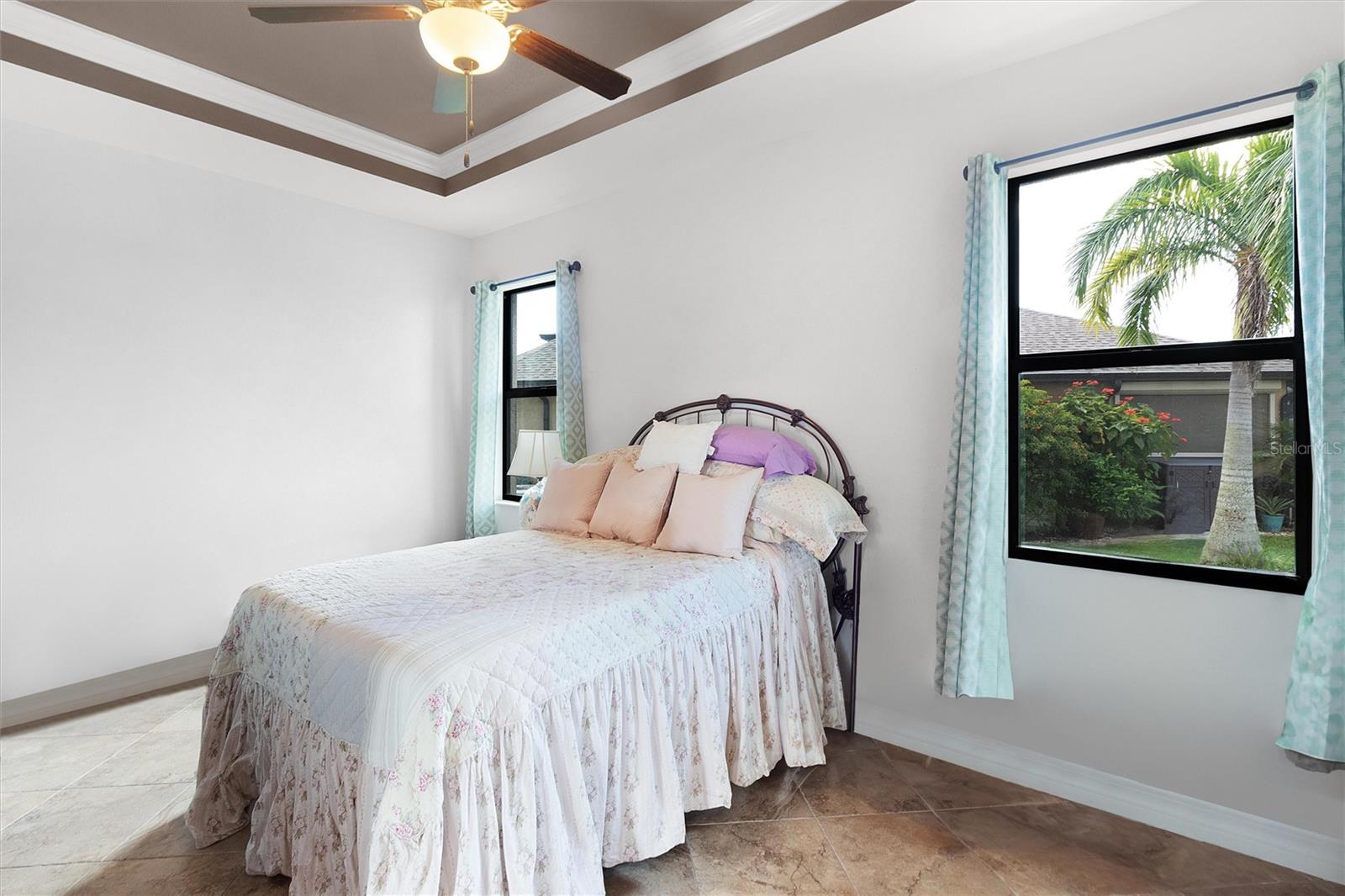 Image 13 of 39 For 15668 Autry Circle