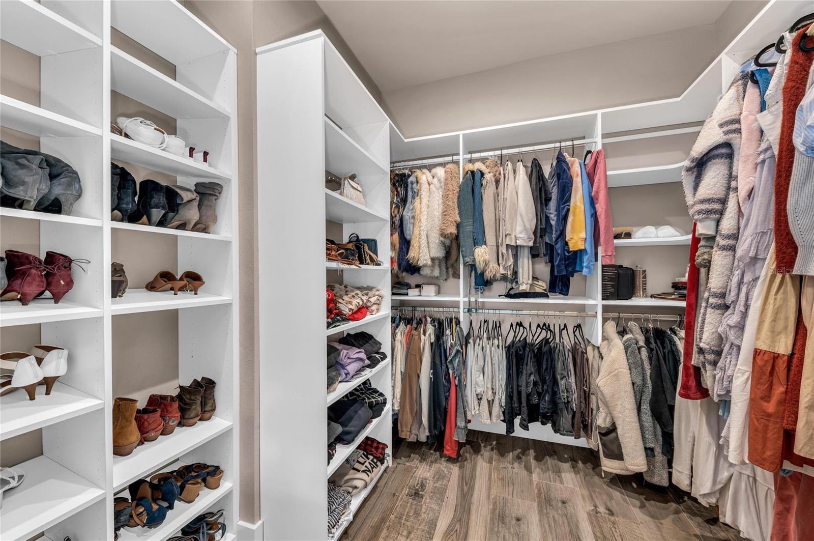 Image 43 of 96 For 27440 Egret Place