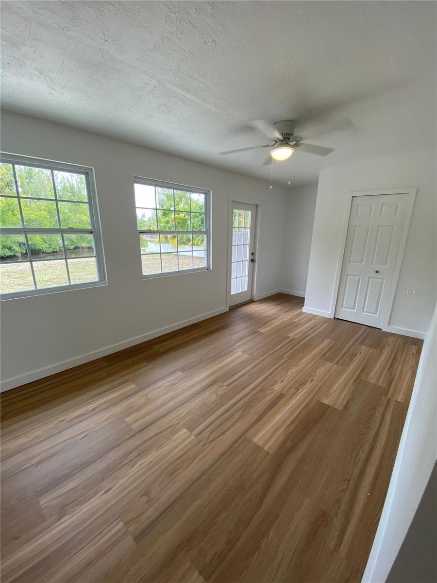 Image 13 of 23 For 3708 Island View Drive