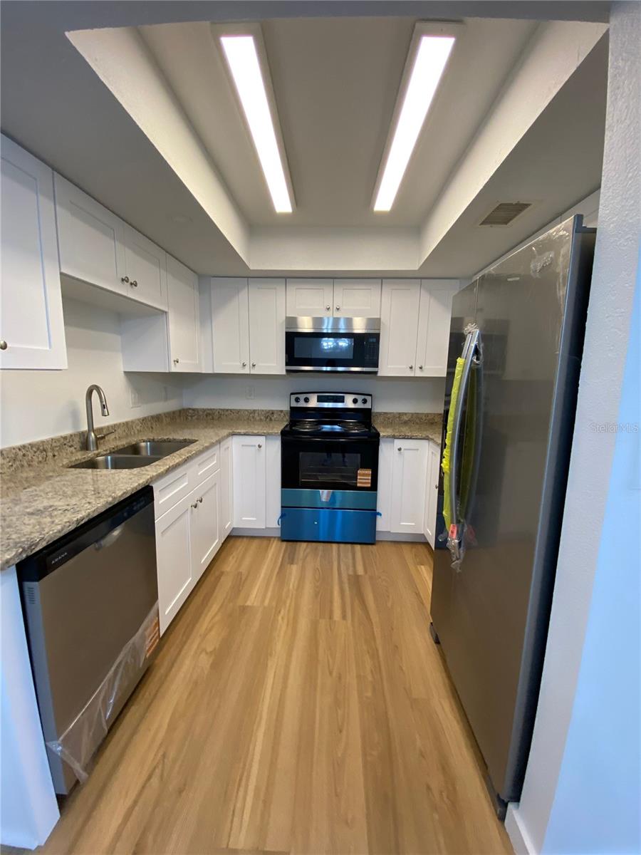 Image 7 of 23 For 3708 Island View Drive