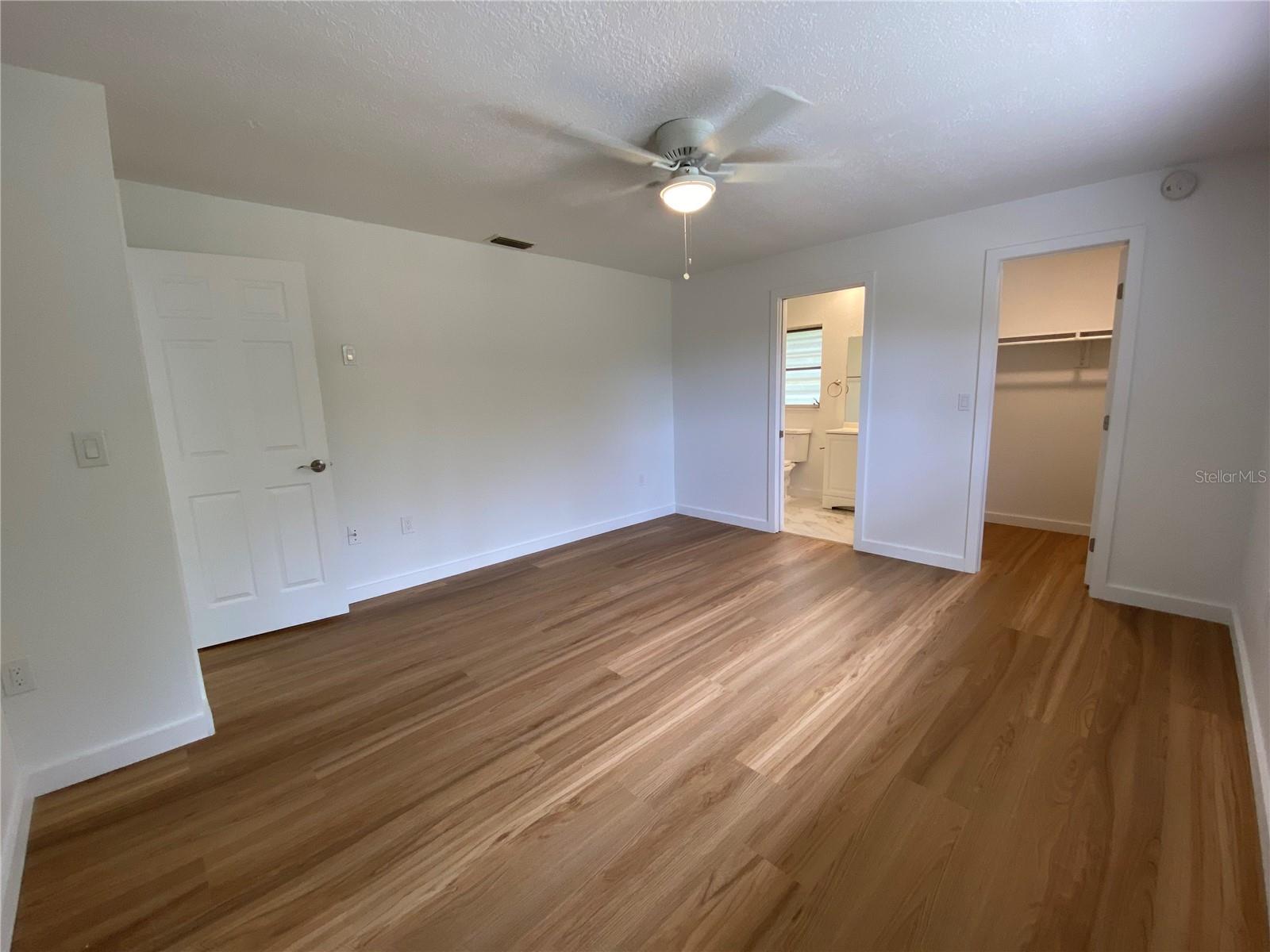 Image 8 of 23 For 3708 Island View Drive