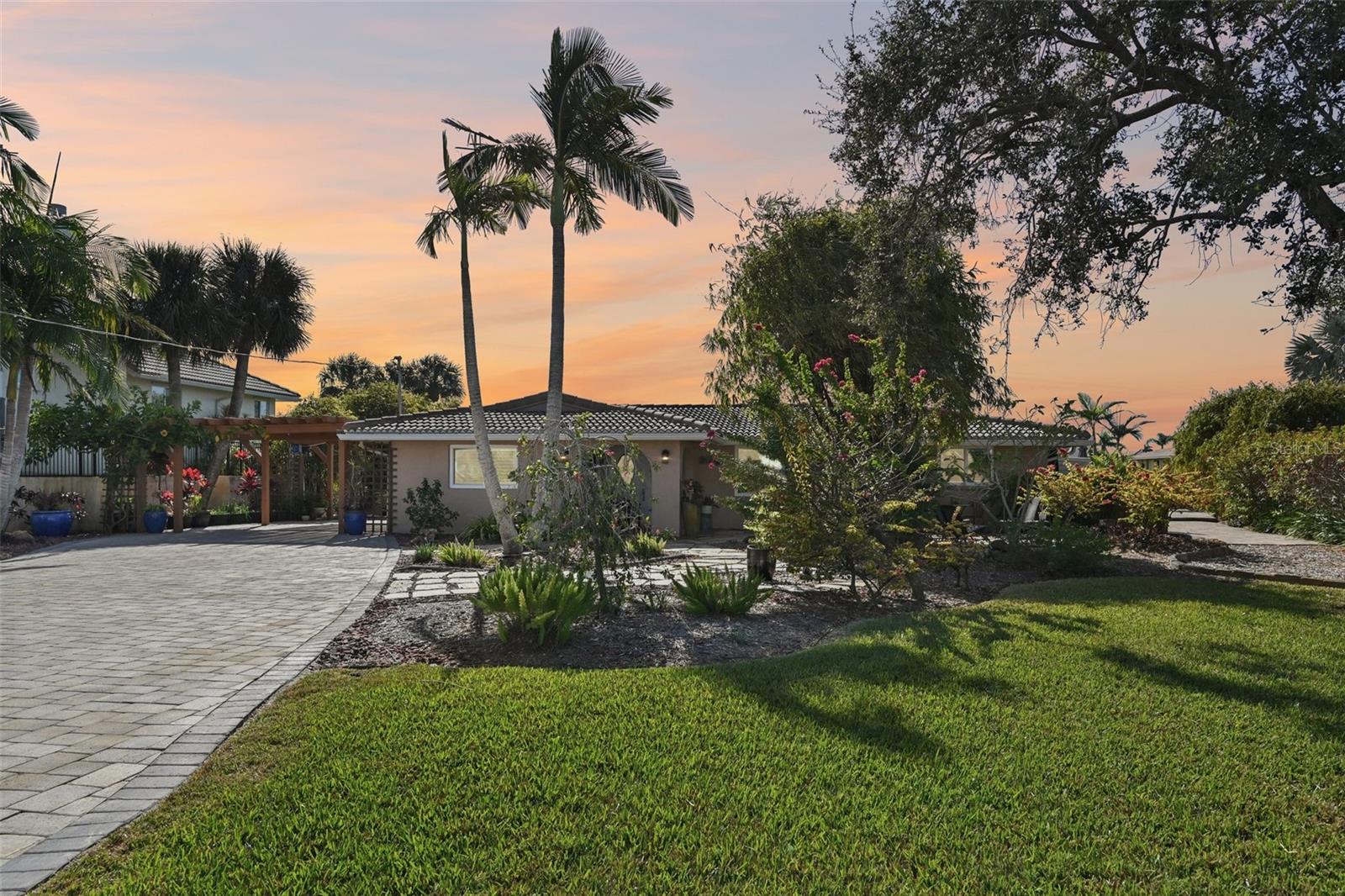 Image 9 of 58 For 1393 Forked Creek Drive