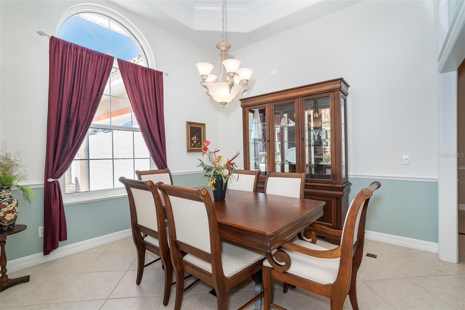 Image 12 of 44 For 373 Ardenwood Drive