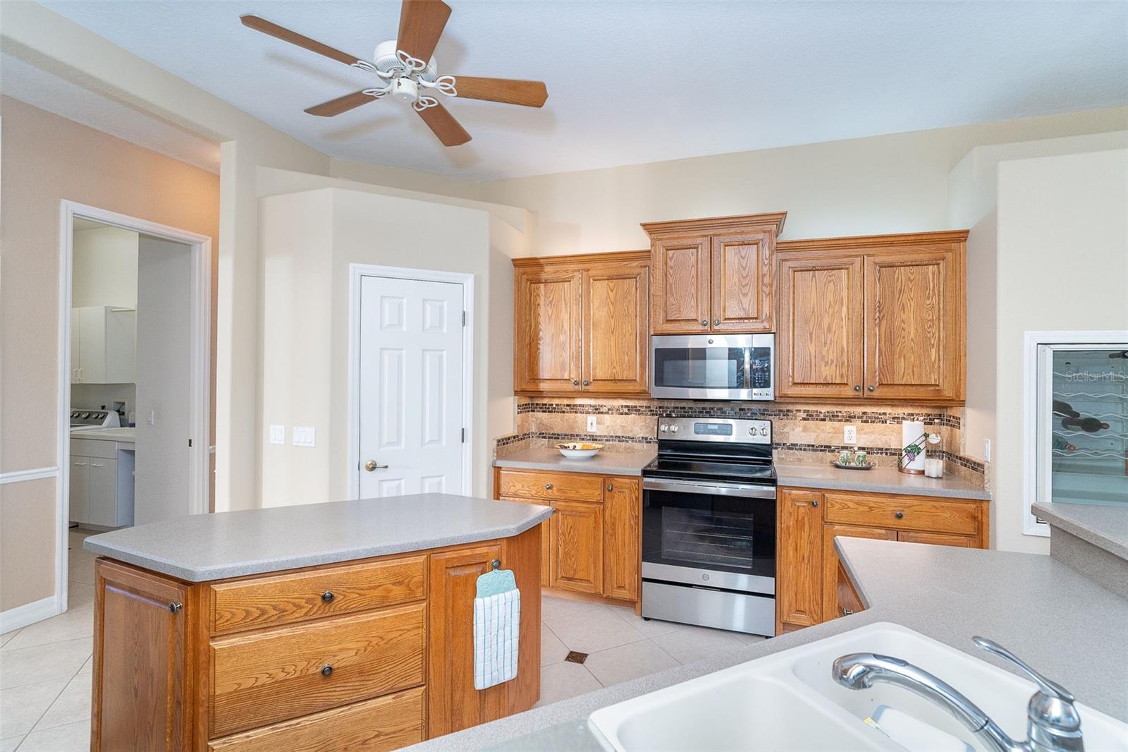 Image 17 of 44 For 373 Ardenwood Drive