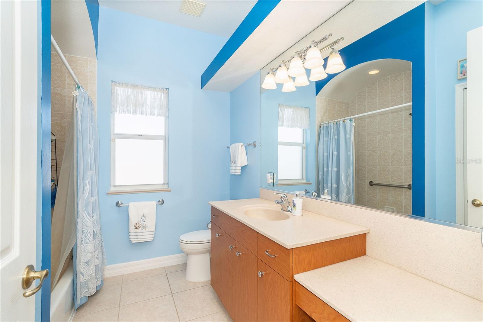 Image 40 of 44 For 373 Ardenwood Drive