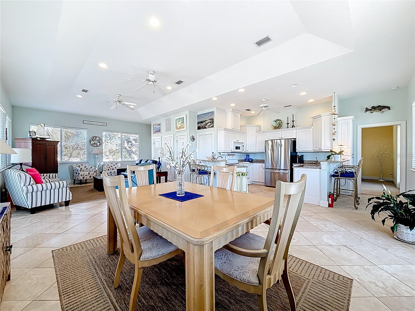 Image 18 of 46 For 211 Winson Avenue