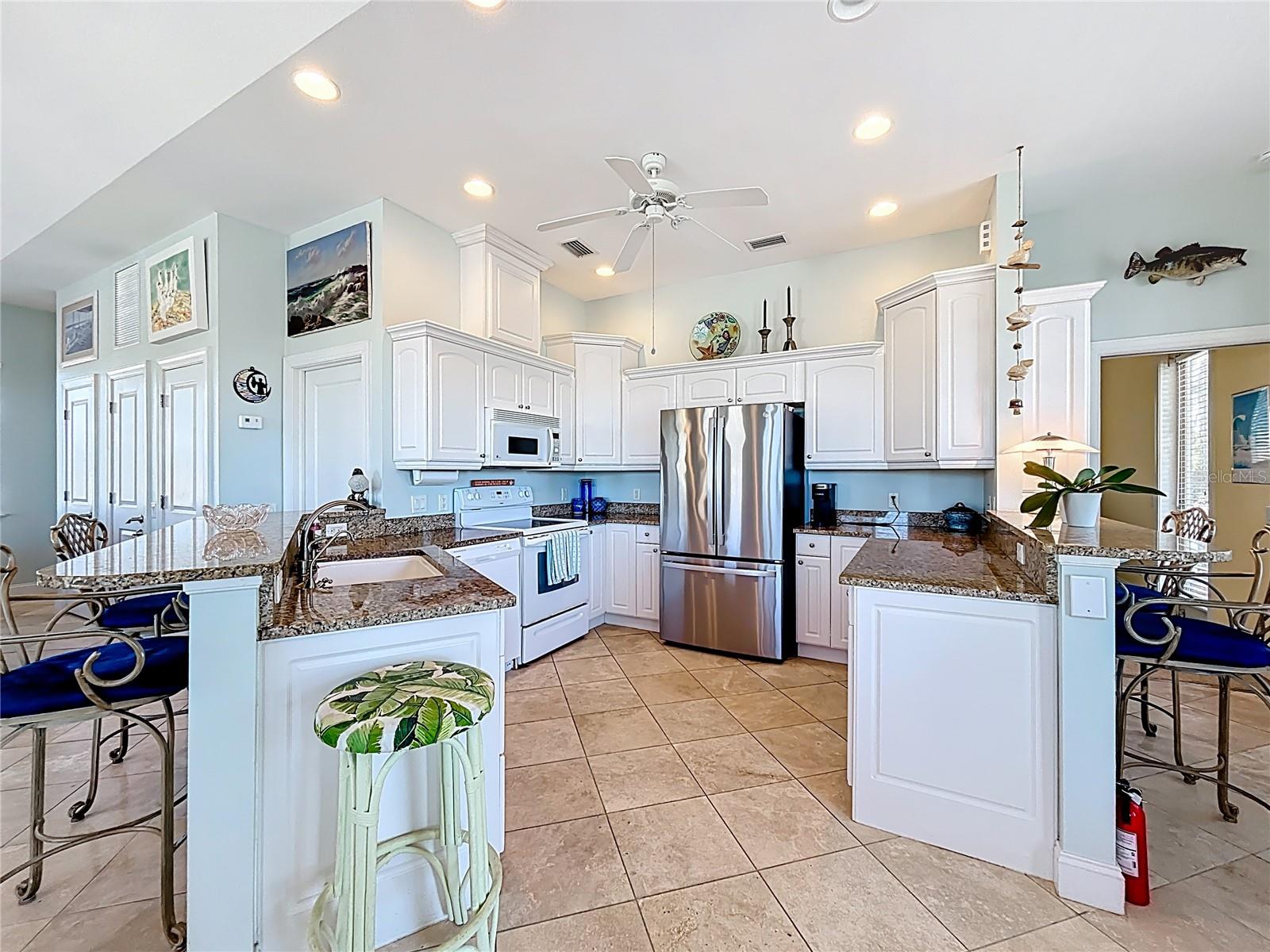 Image 19 of 46 For 211 Winson Avenue