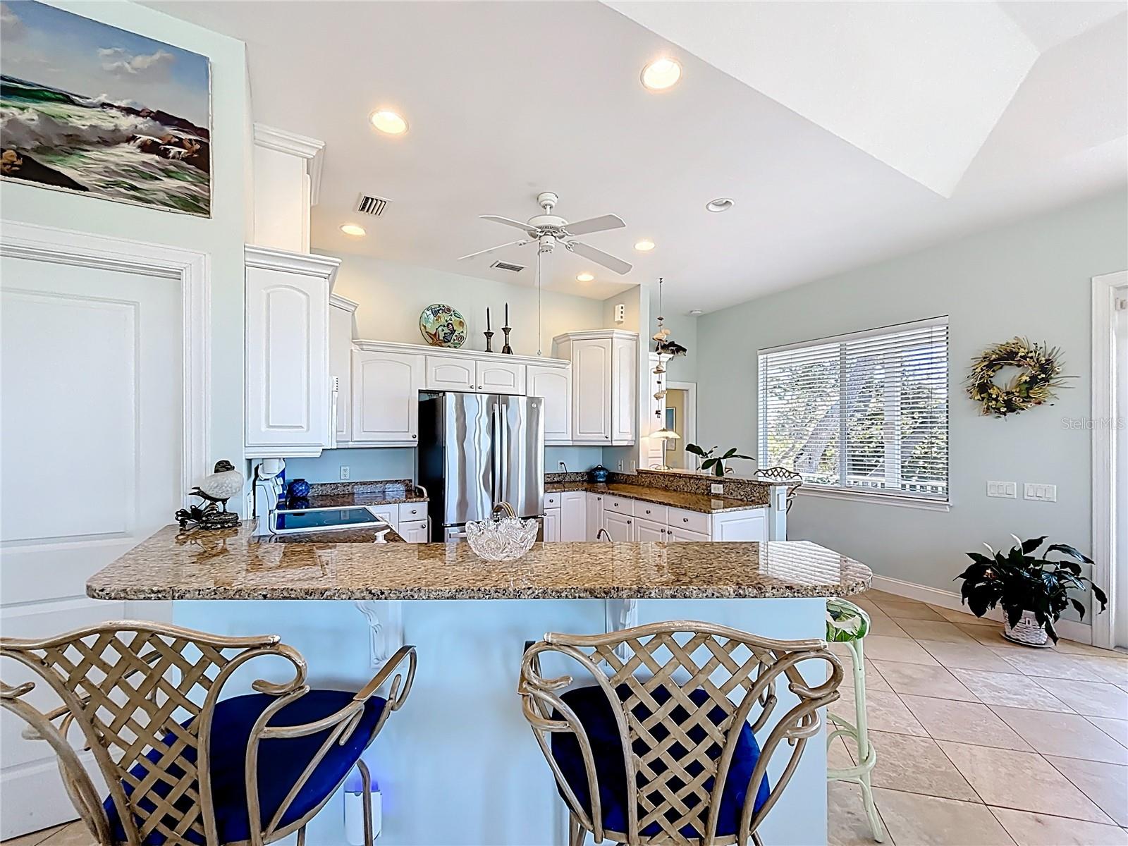 Image 22 of 46 For 211 Winson Avenue