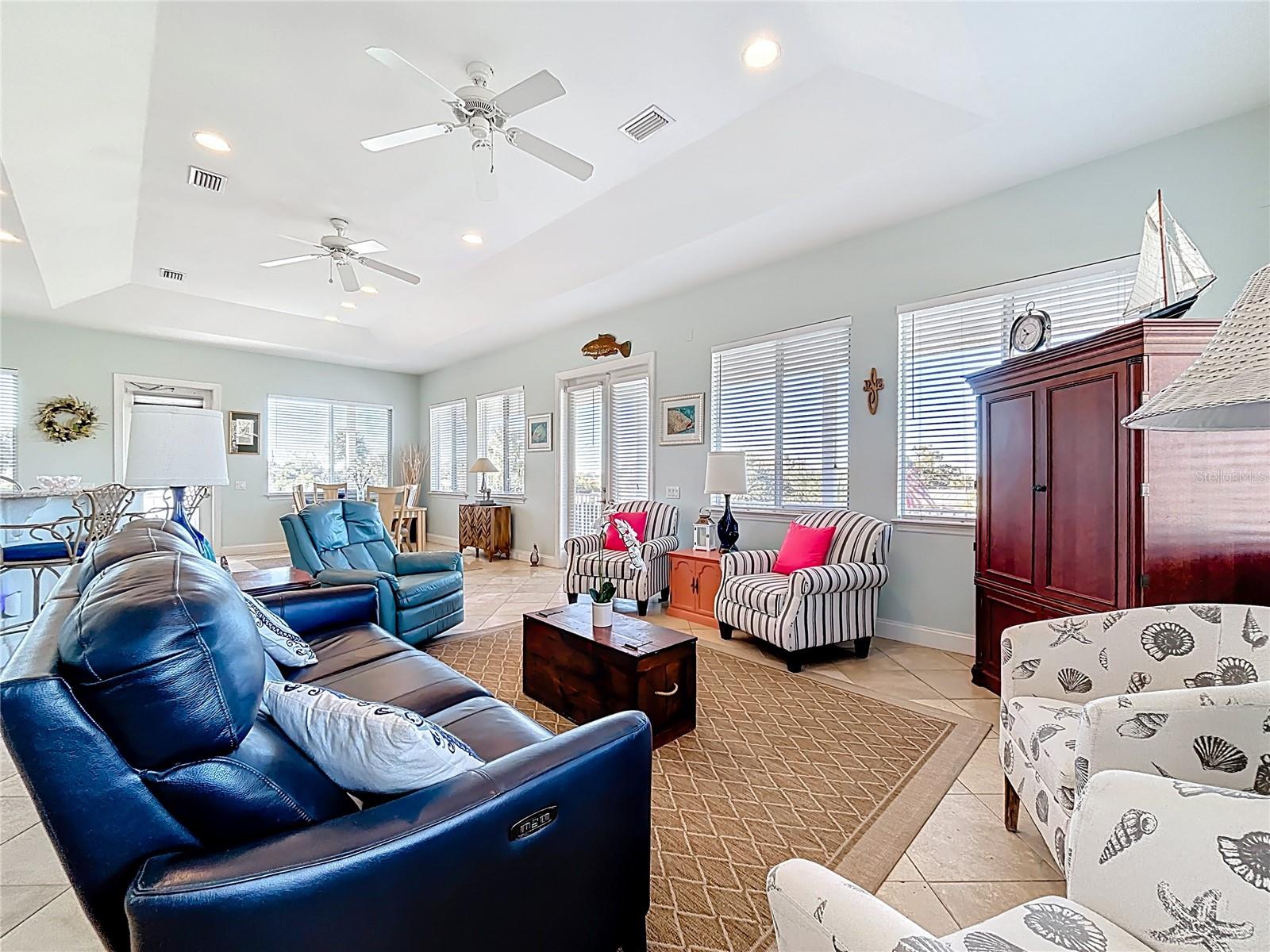 Image 23 of 46 For 211 Winson Avenue