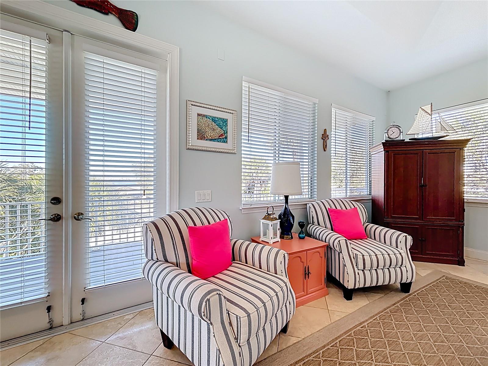 Image 26 of 46 For 211 Winson Avenue