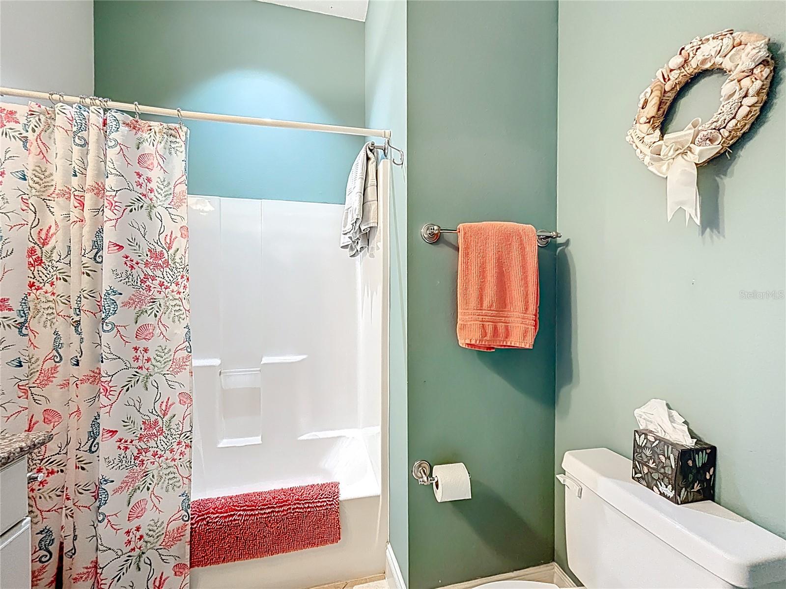 Image 27 of 46 For 211 Winson Avenue