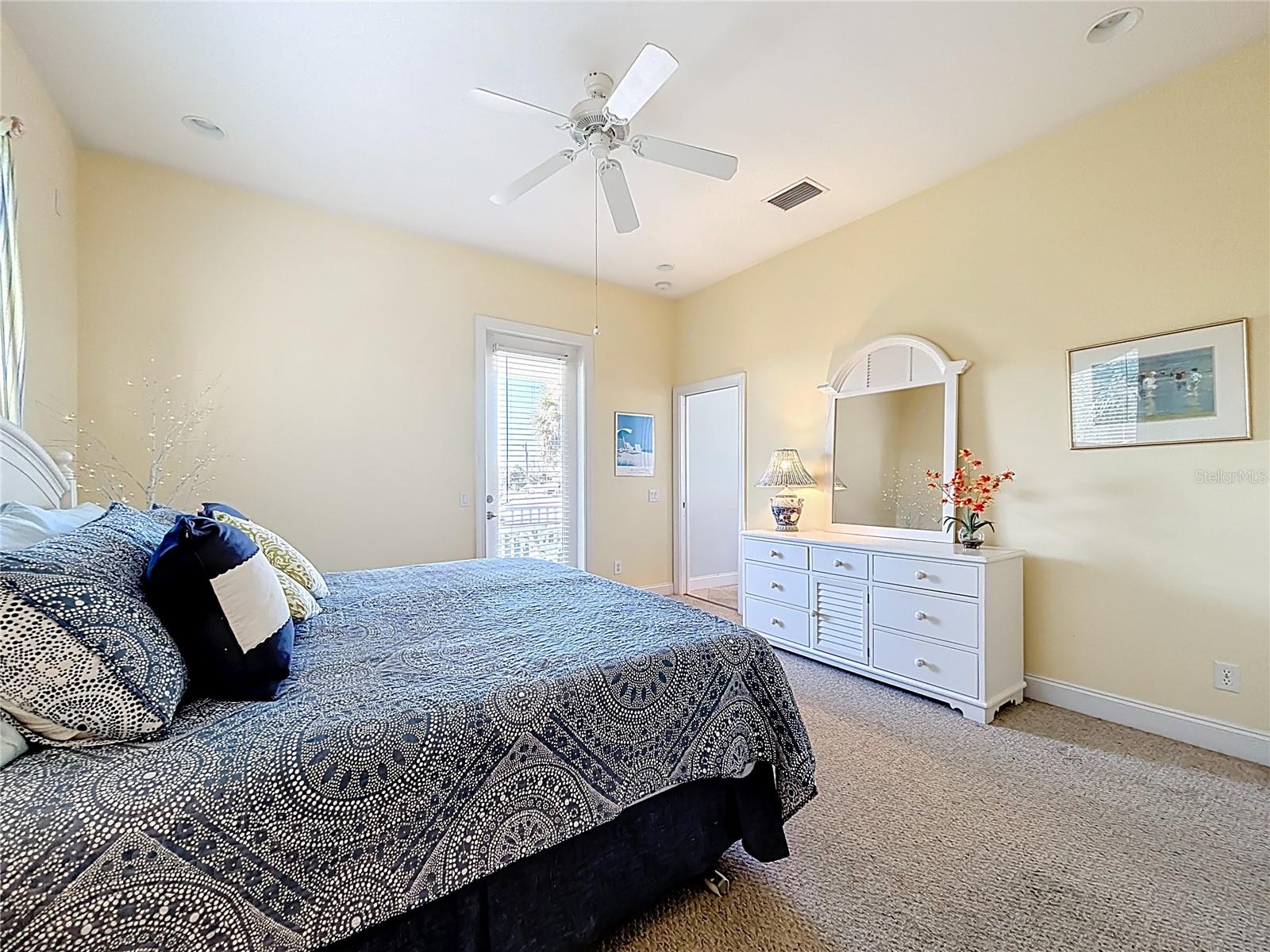 Image 36 of 46 For 211 Winson Avenue