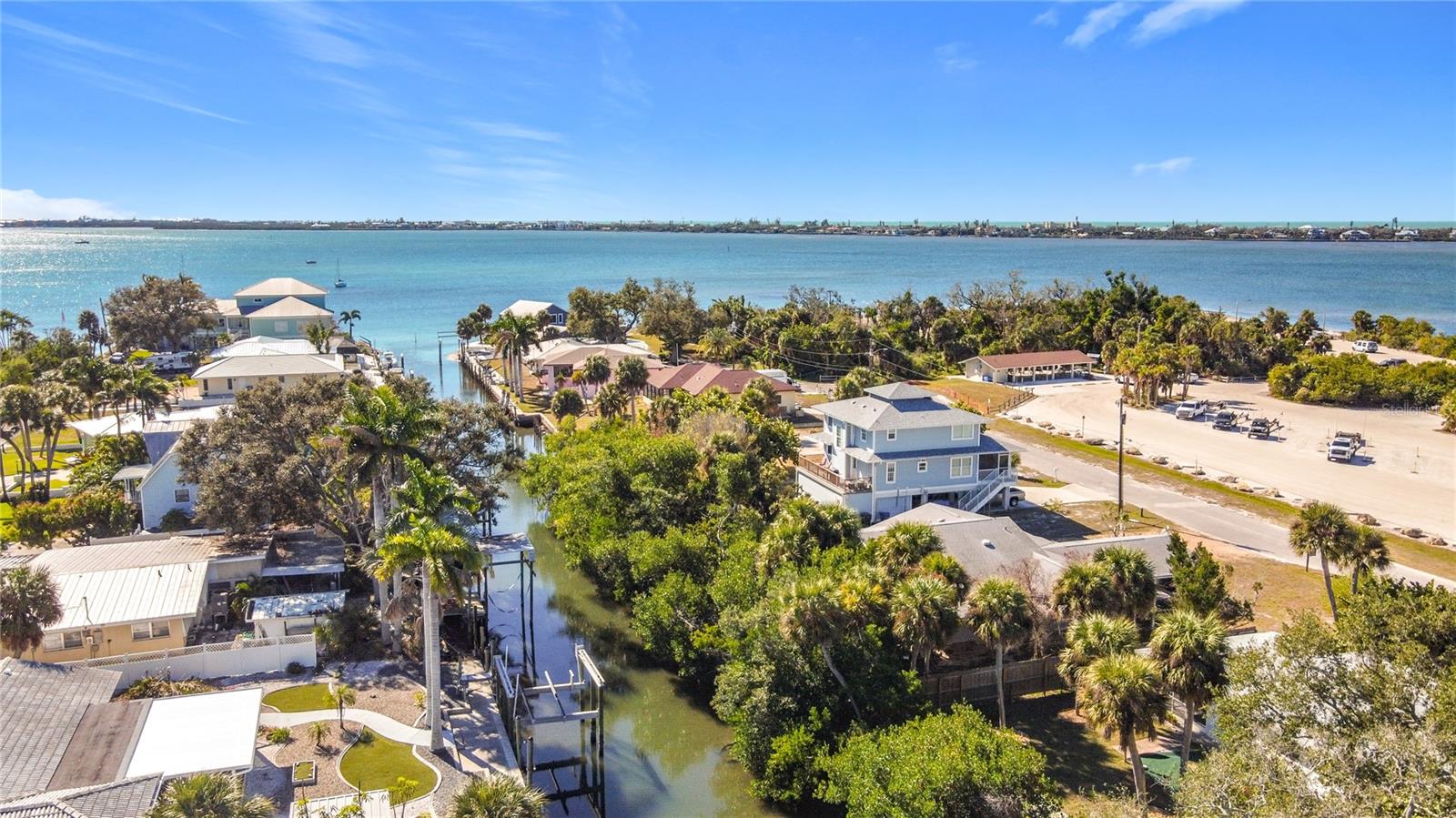 Image 45 of 46 For 211 Winson Avenue