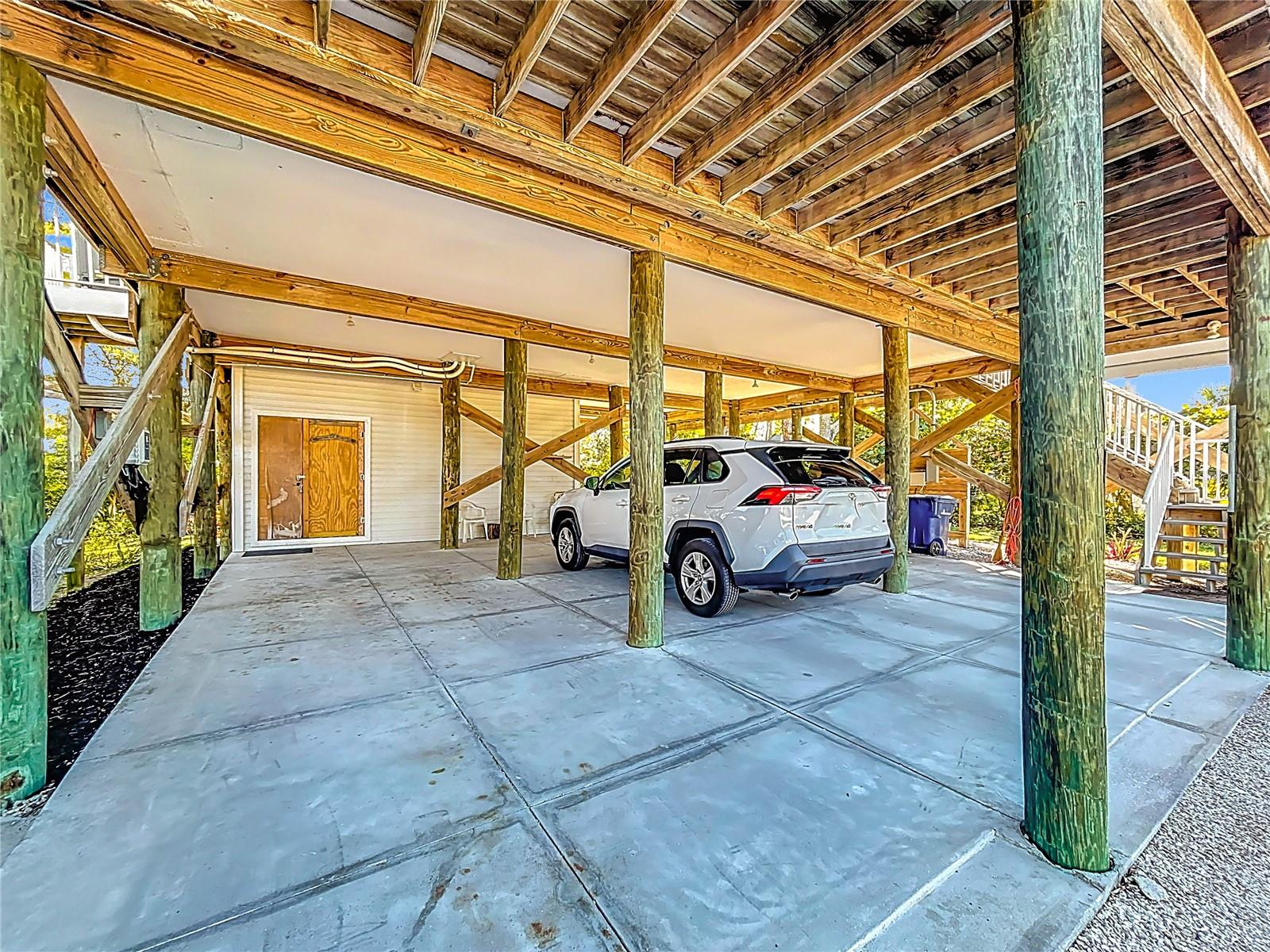 Image 9 of 46 For 211 Winson Avenue