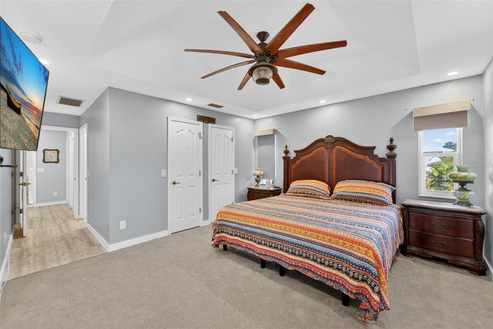 Listing photo id 18 for 113 Sesame Road W