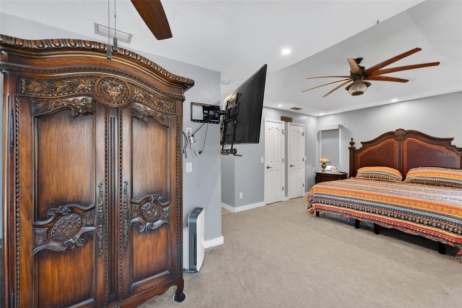 Listing photo id 21 for 113 Sesame Road W