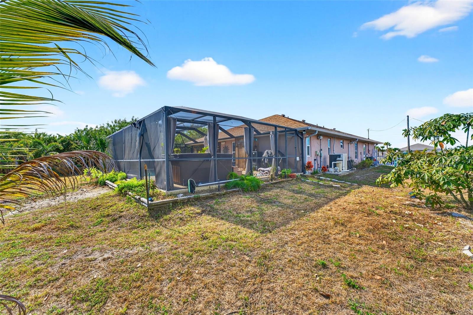 Listing photo id 36 for 113 Sesame Road W